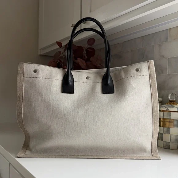 Saint Laurent Rive Gauche Beige Shopping Tote - Picture 6 of 15